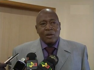 CRI-2002 : Les tribulations « héroïques » de Sall pour rester Président