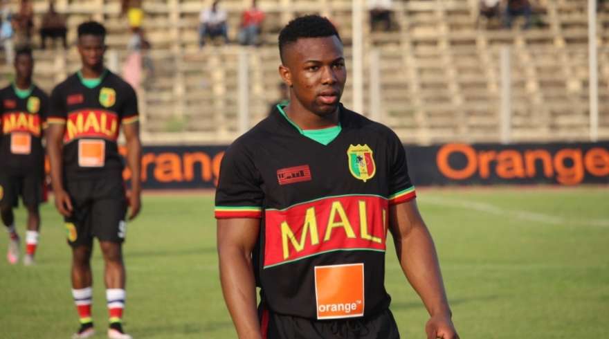 Binationaux: Une délégation fédérale chez Adama en Angleterre