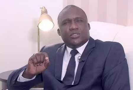 Ainéa Ibrahim Camara, président du MR sur TV5 : “La solution à la crise sera politique et démocratique à travers un vote transparent sous l’égide des Nations unies”