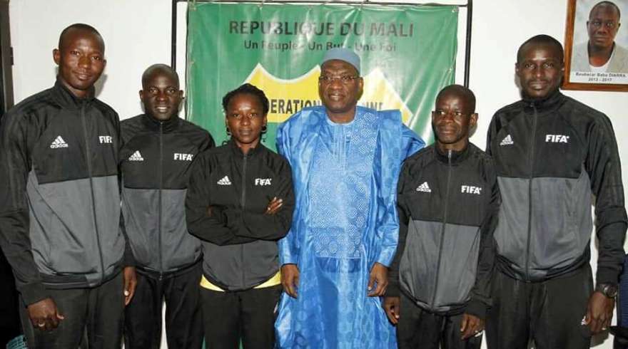 FIFA Referee: Le Mali a 5 nouveaux arbitres internationaux