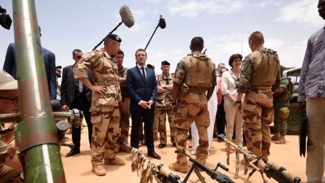 Un rapport du Parlement français sur Barkhane soufflé par l’Élysée