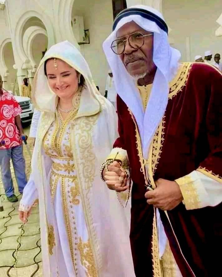 Après le mariage d’Alpha Blondy, sa fille Soukeïna se lâche : «Aelyssa Darragi s’est servie de moi pour avoir accès à mon père»