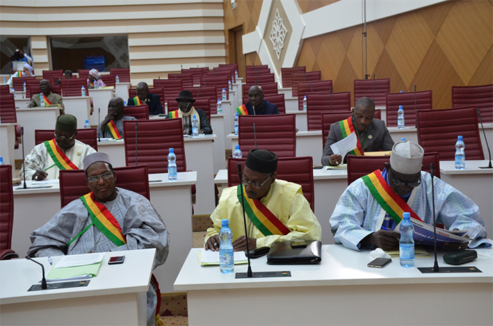 Report des élections législatives demandé par certains leaders politiques : Et si l’on devait choisir entre le mal et le pire ?