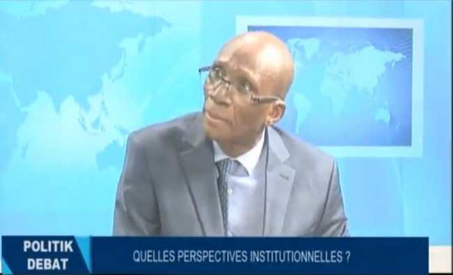 Les aberrations juridiques de la feuille de route de Boubou Cissé