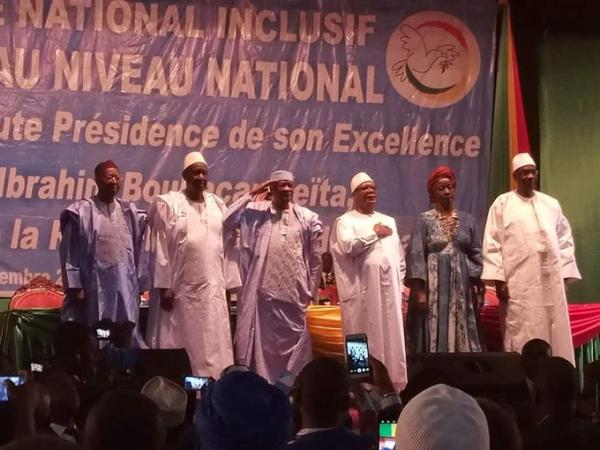 Dialogue National Inclusif (DNI) : Un franc succès ; le pardon solennel de la plateforme ; le renoncement à toute lutte indépendantiste par la CMA ; la honte pour le FSD