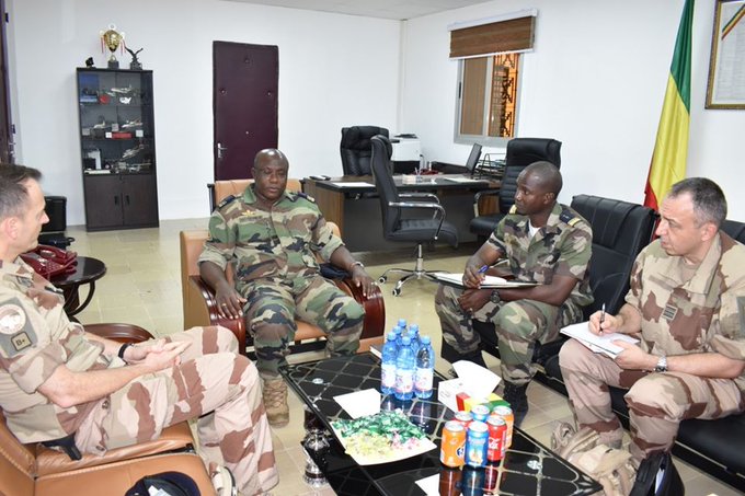 Barkhane dans les locaux de l’état-major de l’Armée de l’Air