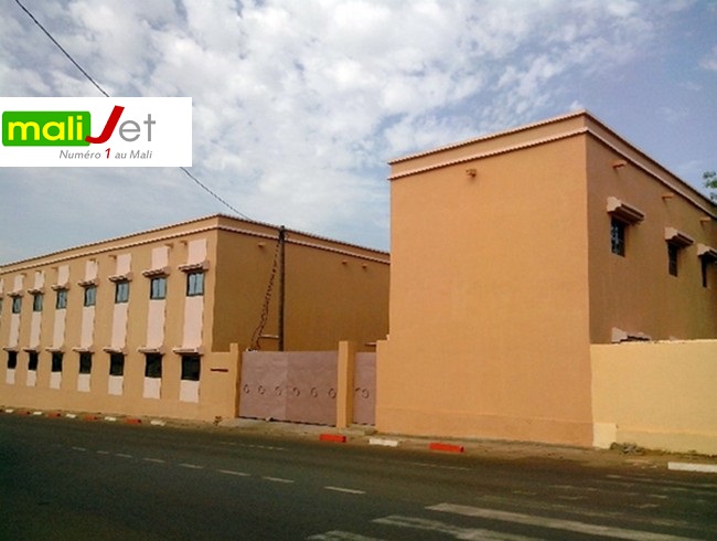 Journalisme et Conflits : les médias face aux défis d’impartialité.