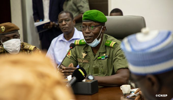 Colonel Malick Diaw à Ouagadougou pour une visite