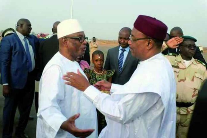 Mahamadou Issoufou tance IBK : «Le statut de Kidal nous pose problème»