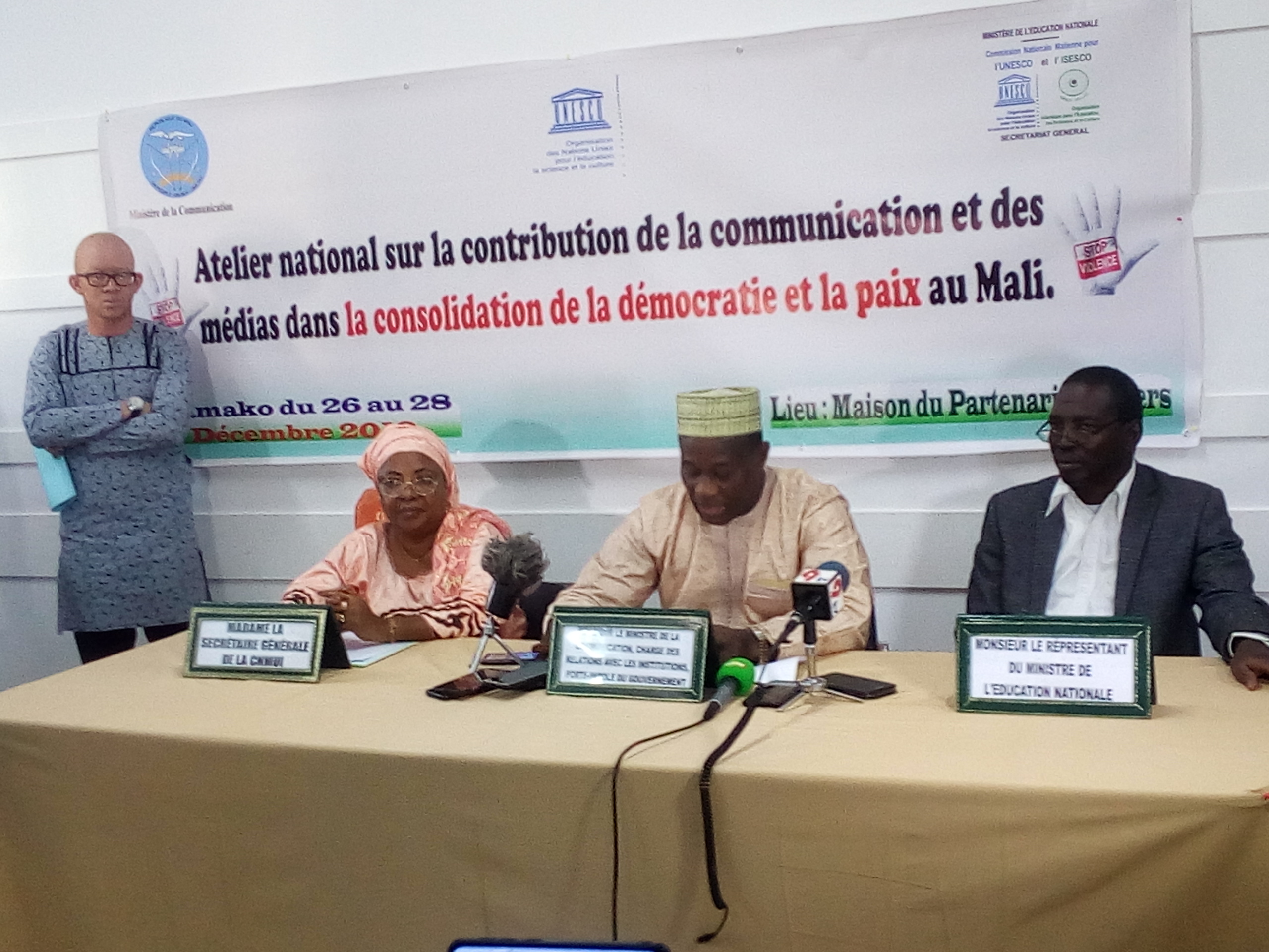 Atelier national sur la contribution  de la communication et des médias dans la consolidation de la démocratie et la paix au Mali