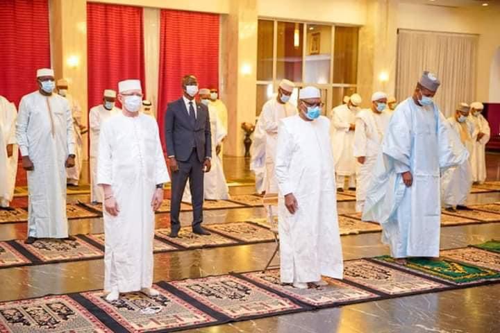 Les images surprenantes du palais et de la grande mosquée