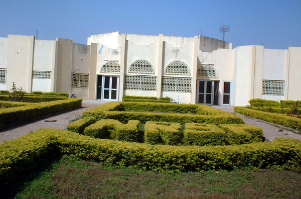 Quand l’histoire se répète à l’ex INRSP