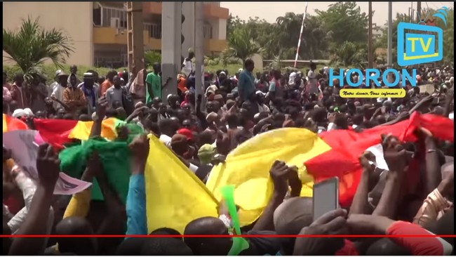 Vidéo : Manifestation de protestation contre les massacres d'OGOSSAGOU