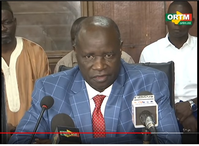 Déclaration des syndicats de l'éducation signataires (Video)