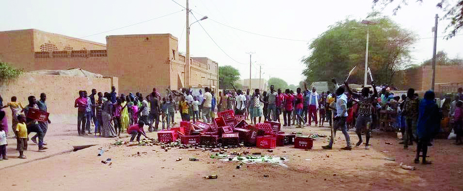 Kita : Des jeunes exigent la fermeture des bars