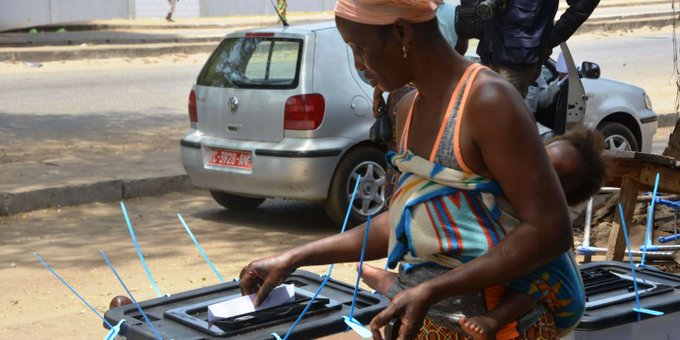 Guinée : l’isolement d’Alpha Condé s’accroît sur la scène internationale