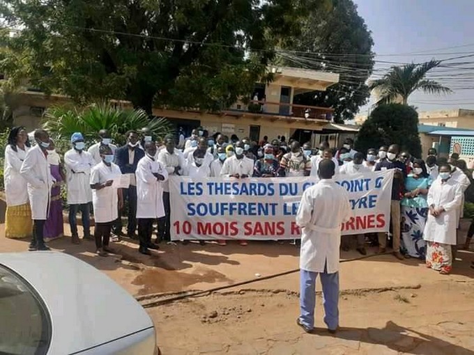 CHU Point G : Environ 200 Thésards réclament 10 mois de ristournes