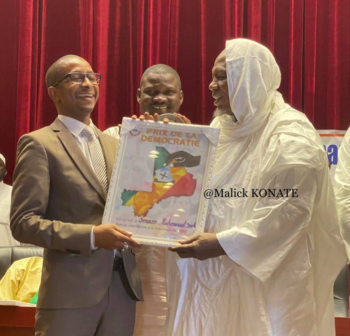 Forum Libre : l’imam Mahmoud Dicko, personnalité de l’année 2020