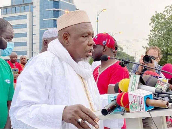 Crise scolaire : et si l’imam Mahmoud Dicko s’impliquait ?