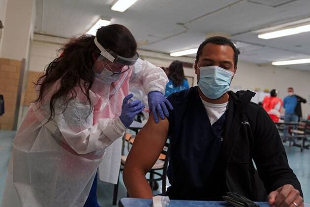 Covid-19 : Près de deux millions de morts, un an après