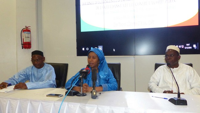 Unité des plaintes et de dénonciations de l’OCLEI : Le numéro Vert 80 00 22 22 pour permettre aux citoyens de dénoncer des faits de corruption et d’enrichissement illicite