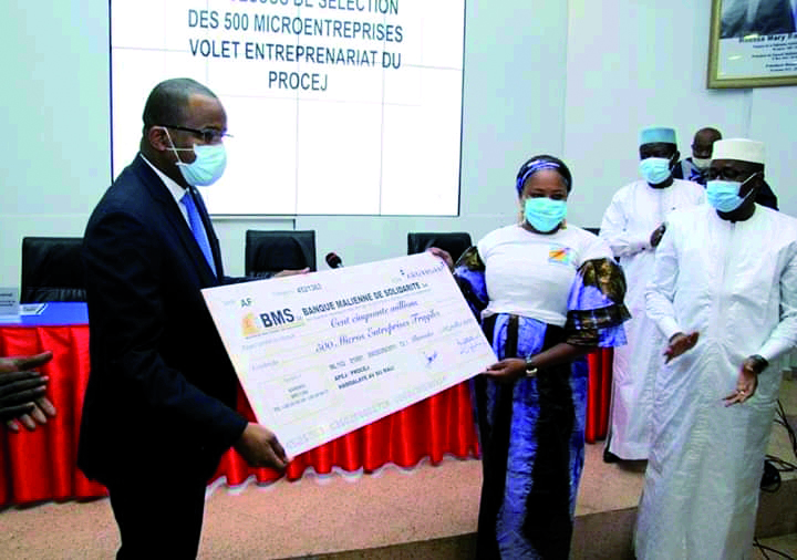 Entrepreneuriats jeune au Mali : 500 micros entreprises bénéficient de 150 millions de FCFA