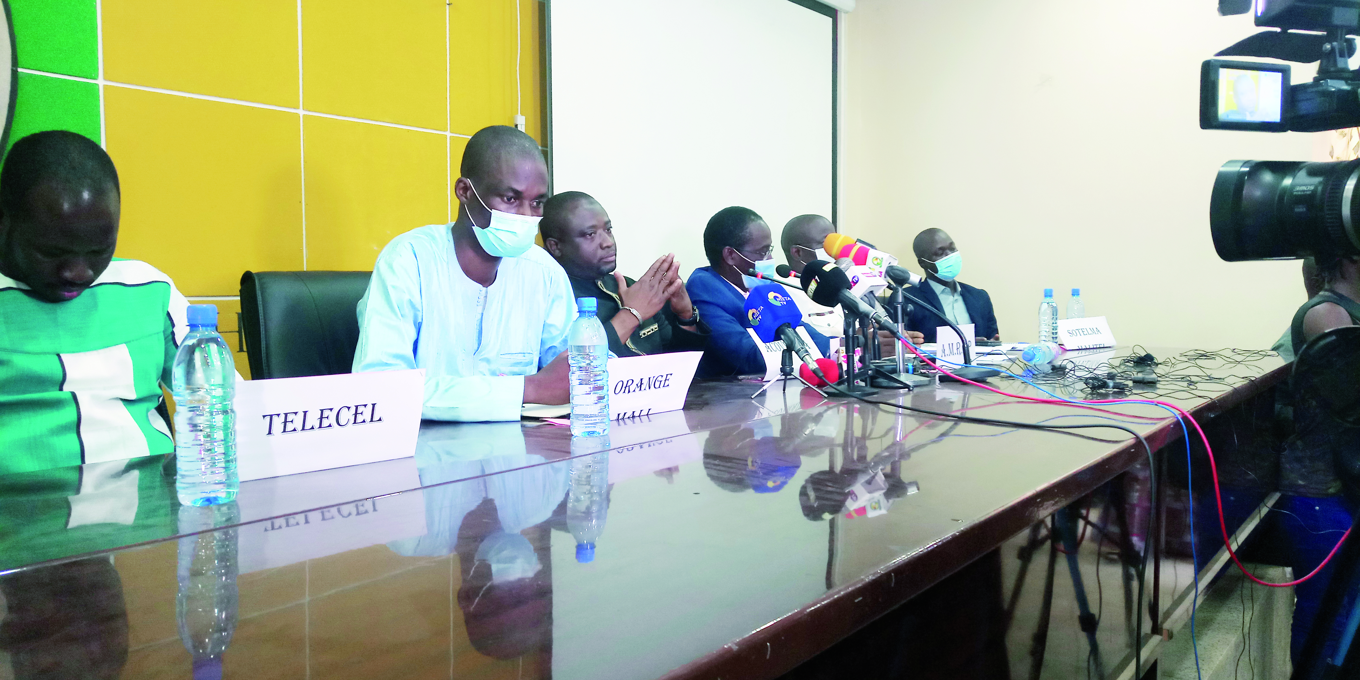 Difficile accès aux réseaux téléphoniques au grand marché de Bamako : Les commerçants très remontés contre les opérateurs de téléphonie mobile