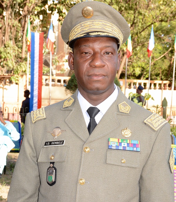Portrait du Général de Division Ibrahima Dahirou DEMBELE, Ministre de la Défense et des Anciens Combattants