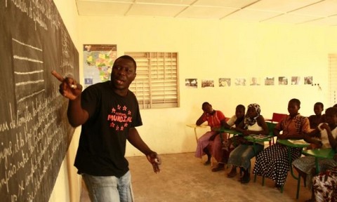 Cours à distance : Les enseignants boycottent le projet