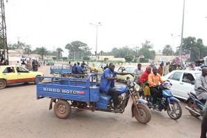 Immatriculation des tricycles, motos-taxis et vélomoteurs : Mme Dembélé Madina Sissoko pourra-t-elle réussir là où ses prédécesseurs ont échoué ?