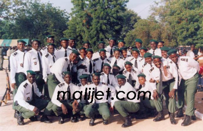 Pour trouver une solution à leurs préoccupations : Les syndicats des surveillants de prison rencontrent le Ministre de la justice