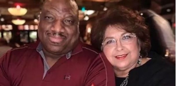 Amoureux, ils meurent main dans la main du covid-19