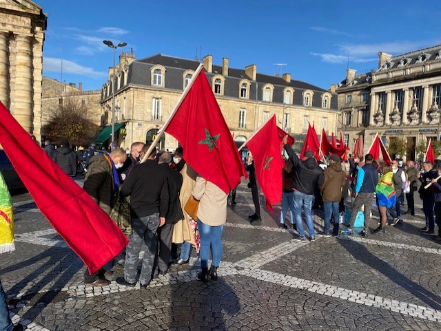 Extrême violence des nervis polisariens contre des manifestants Marocains et amis du Maroc à Bordeaux (France)