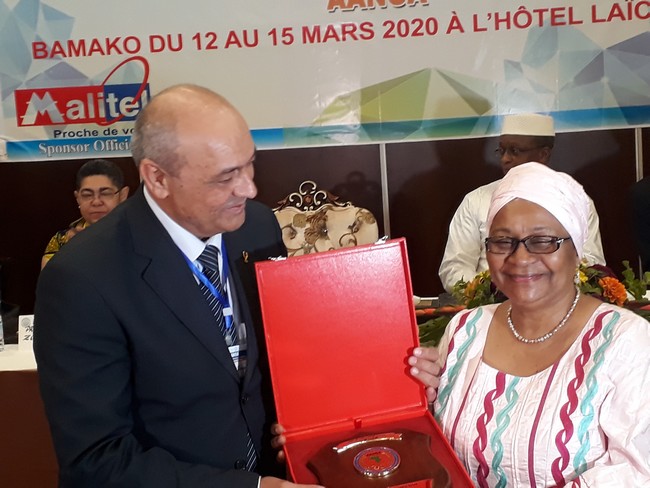 Pour la diffusion des valeurs olympiques : Plusieurs personnalités dont Mme Kéïta Aminata Maïga, Arouna Modibo Touré et Habib Sissoko primées par l’Aanoa et l’Acnoa