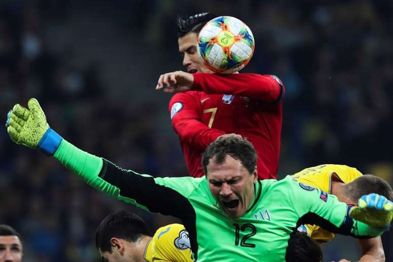 L'Ukraine se qualifie et gâche la fête de Cristiano Ronaldo