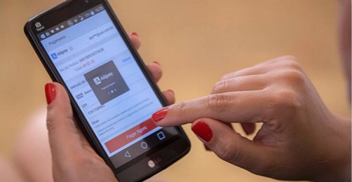 Les recettes et paiements transfrontaliers en RMB ont atteint un niveau record l'année dernière