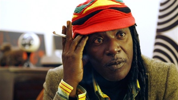 Alpha Blondy : « maliens, ivoiriens, mettez balle à terre ! »