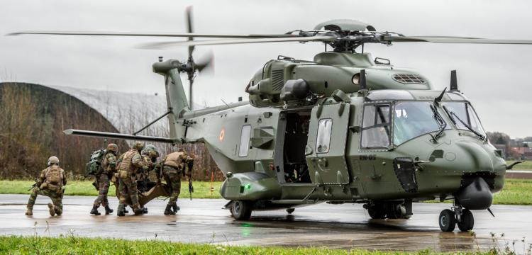 La Belgique n’exclut pas une participation à l’opération française au Mali