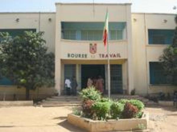 Grogne sociale : « nous allons augmenter la dose s’il n’y a pas satisfaction », préviennent des syndicalistes