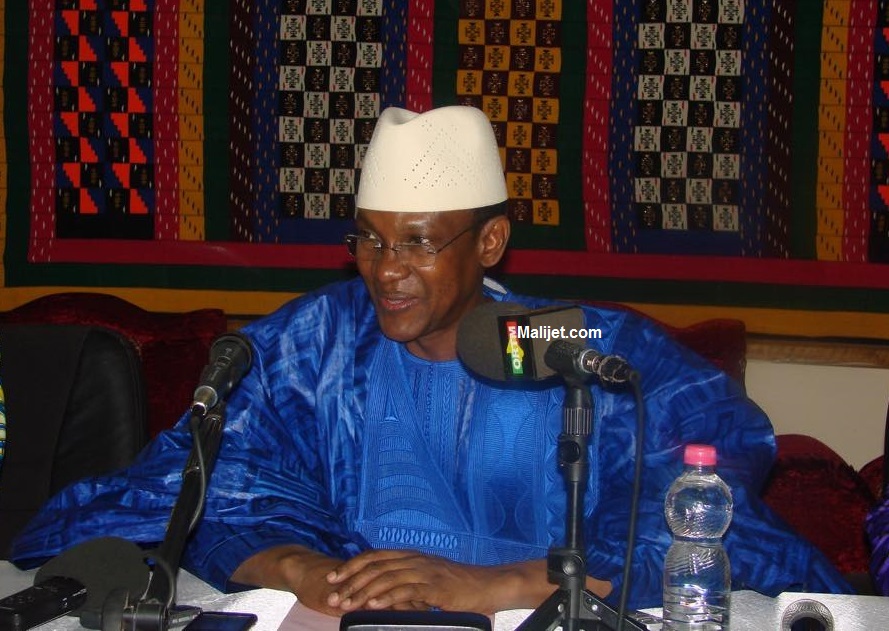 Analyse du journaliste ADAMA DRAME: La tête de Choguel Maïga mise à prix par certains de ses camarades du M5, les anciens « dignitaires » du pays et leurs alliés.