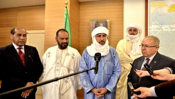 Mali: des groupes armés signataires de l’accord de paix dénoncent leur “exclusion” des assises nationales