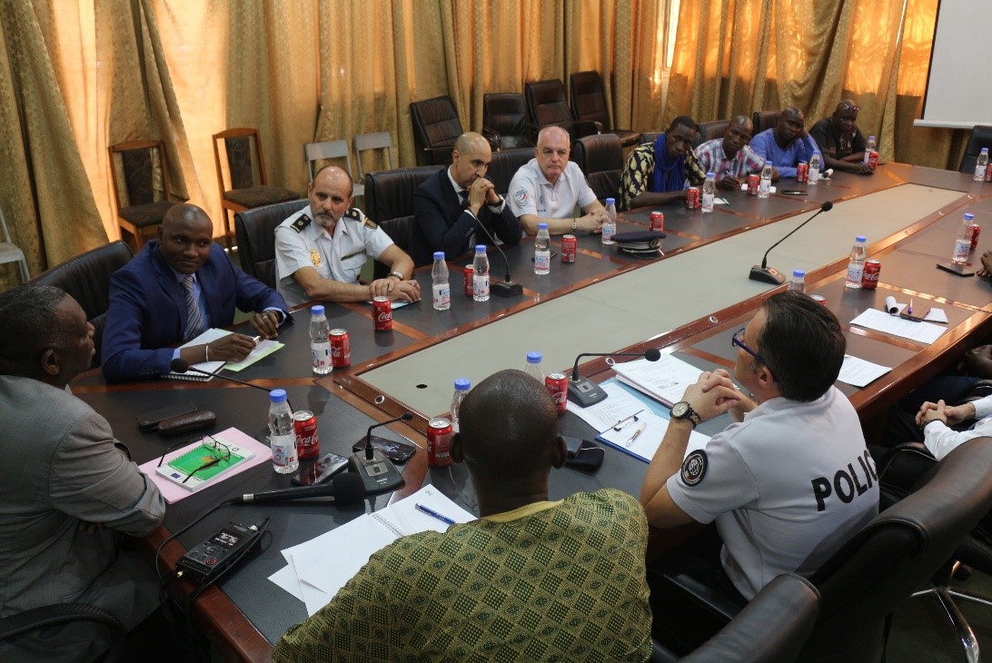 Police nationale : le bilan de la brigade de répression du trafic des migrants au menu des débats
