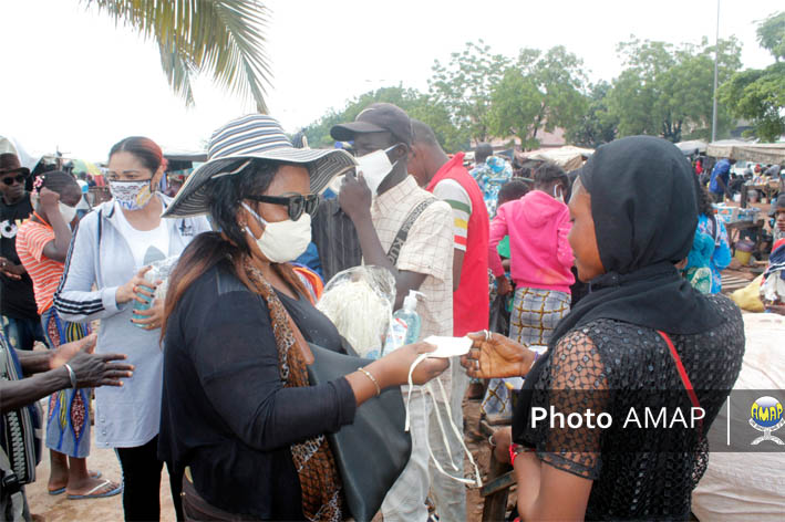 Masques à usage unique : Dangers multiples pour l’environnement