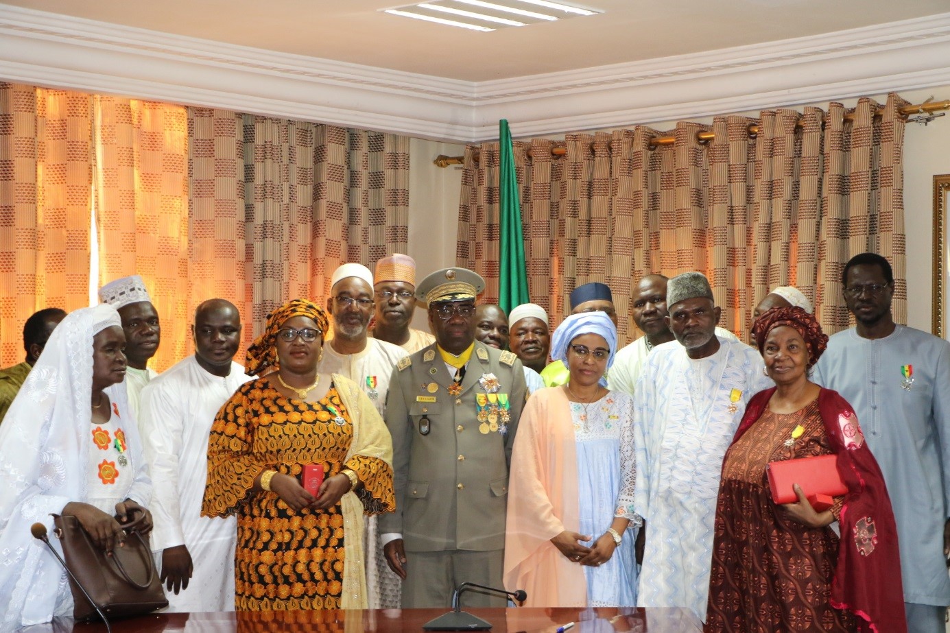 Ministère des mines et du pétrole: 15 agents décorés, un record depuis !!!