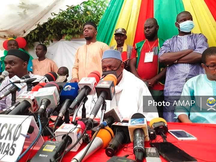 Crise sociopolitique au Mali: Et si on confiait le pouvoir à Mahmoud Dicko ?