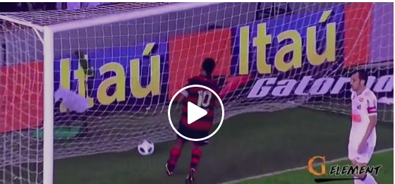 Ce jour là, Ronaldinho (Flamengo) et Neymar (Santos) ont réécrit l'histoire dans le même match