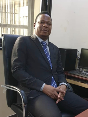 Dr Fousseyni Doumbia, enseignant à l’Université des sciences juridiques et politiques de Bamako : « Il faut des signaux forts pour la réduction du train de vie de l’état »