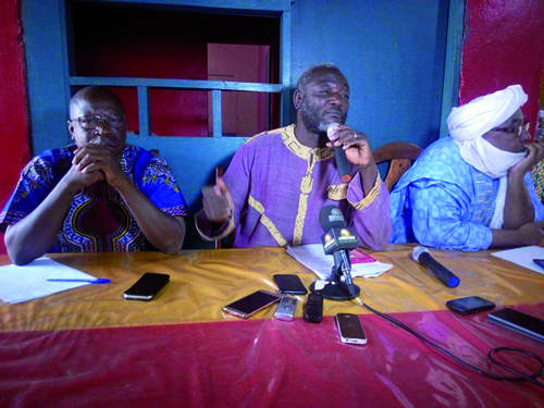 Prétendue assassinat d’un des blessés de Bounty par des chasseurs dans la localité de Bandiagara : Oumar Mariko appelé à revenir sur ses accusations !