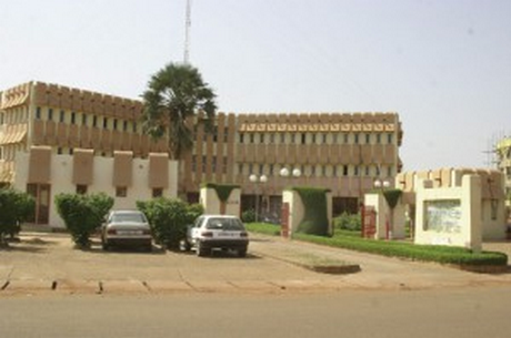 Affaire du Régisseur de la Direction Générale des Impôts : Classement sans suite du Procureur de la République