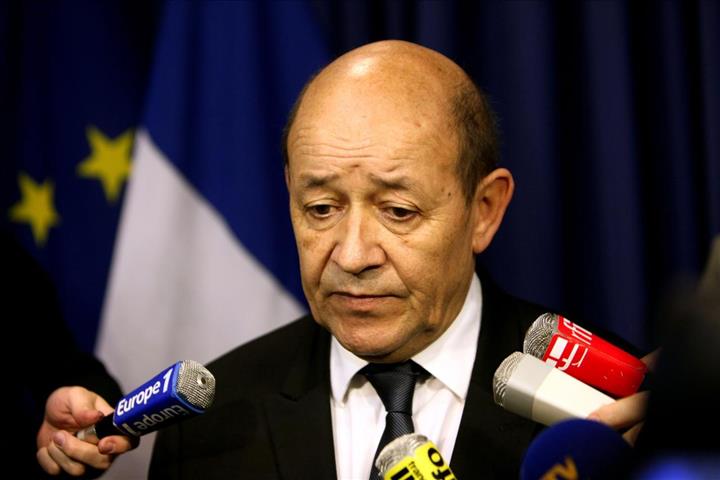 Affaire le Drian: de quoi a-t-il peur ?